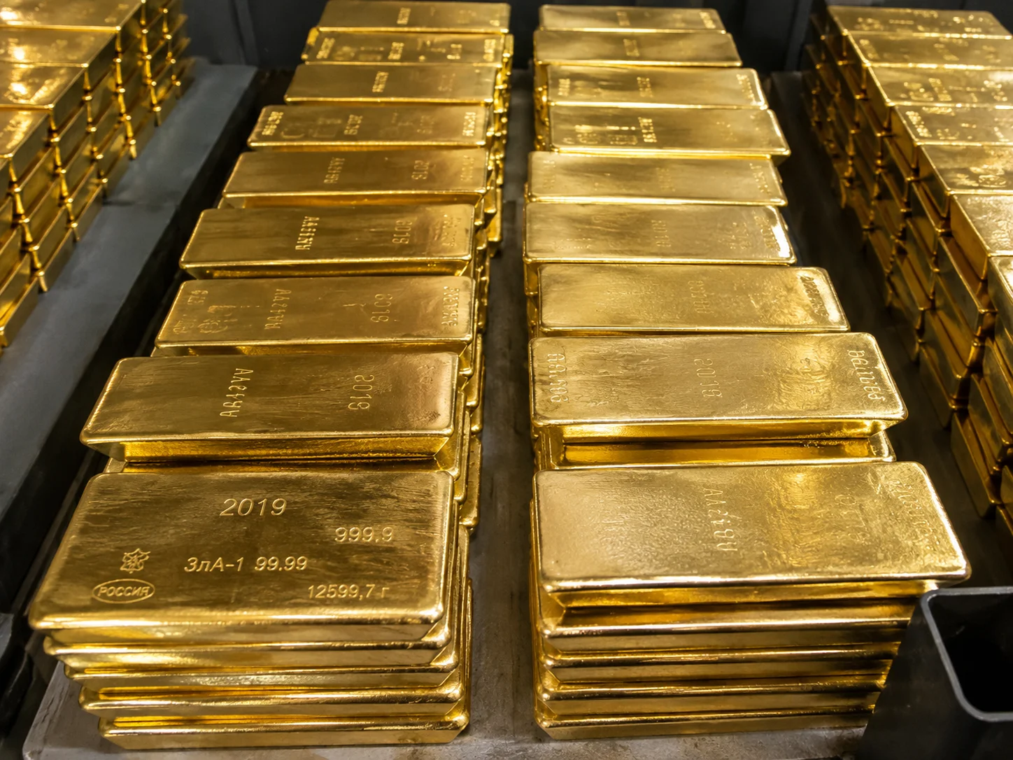Gold doré bars, independently assayed, with full export documentation